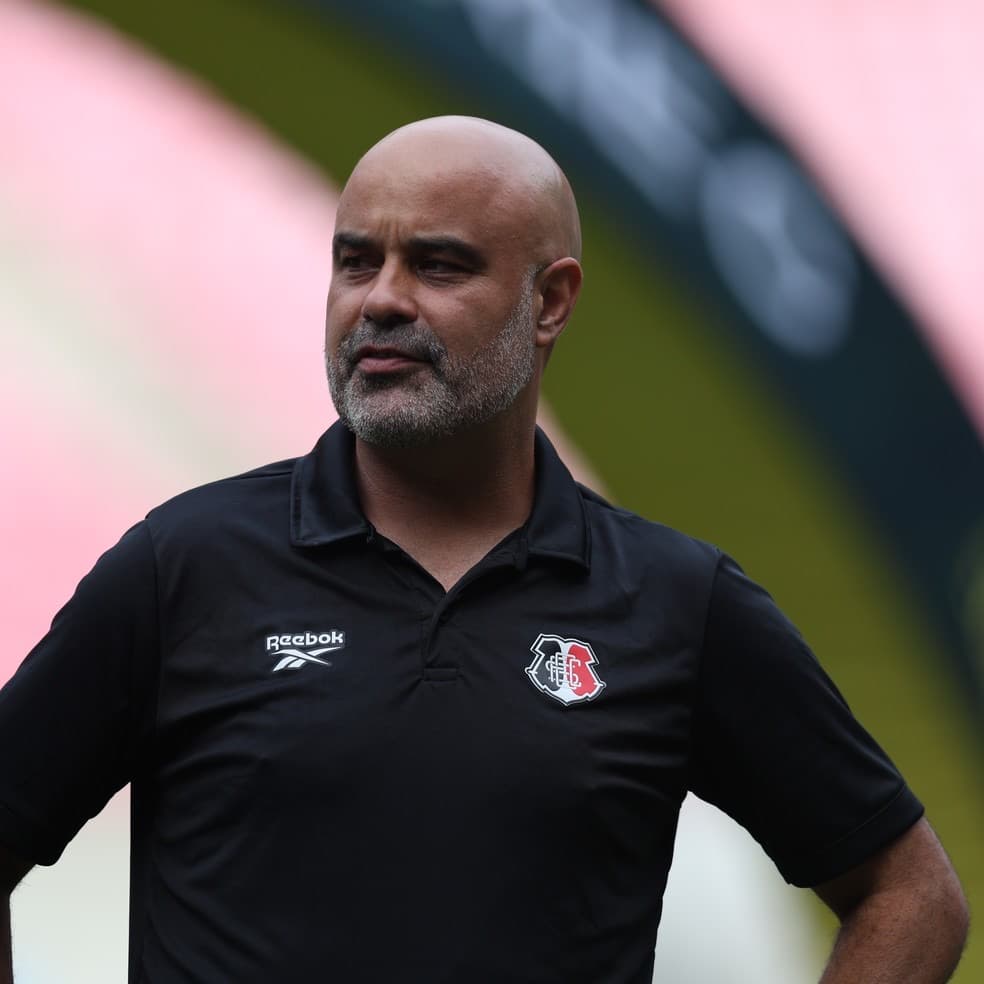 Cristian de Souza é o novo técnico coral