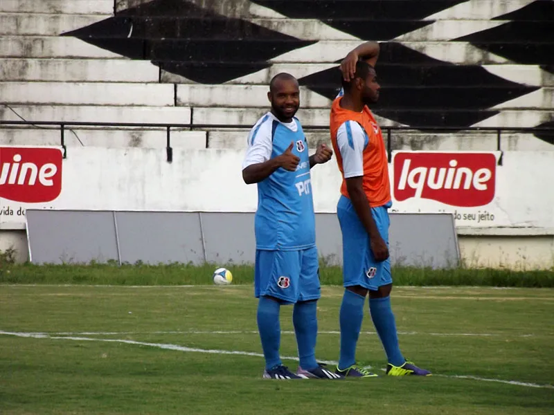 Tiago Costa fala em um Santa Cruz 'focado', diante de um Bahia 'forte'.