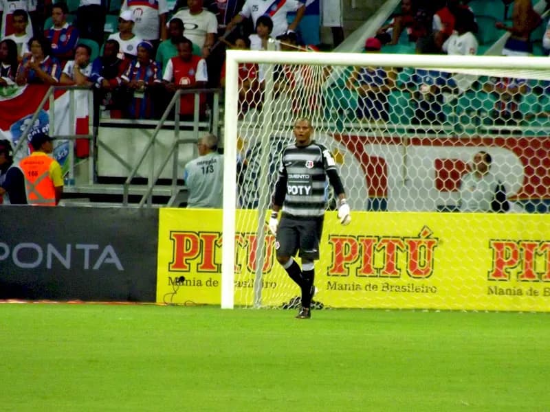 Tiago Cardoso: Primeiro vencer para, depois, comemorar o Centenário.