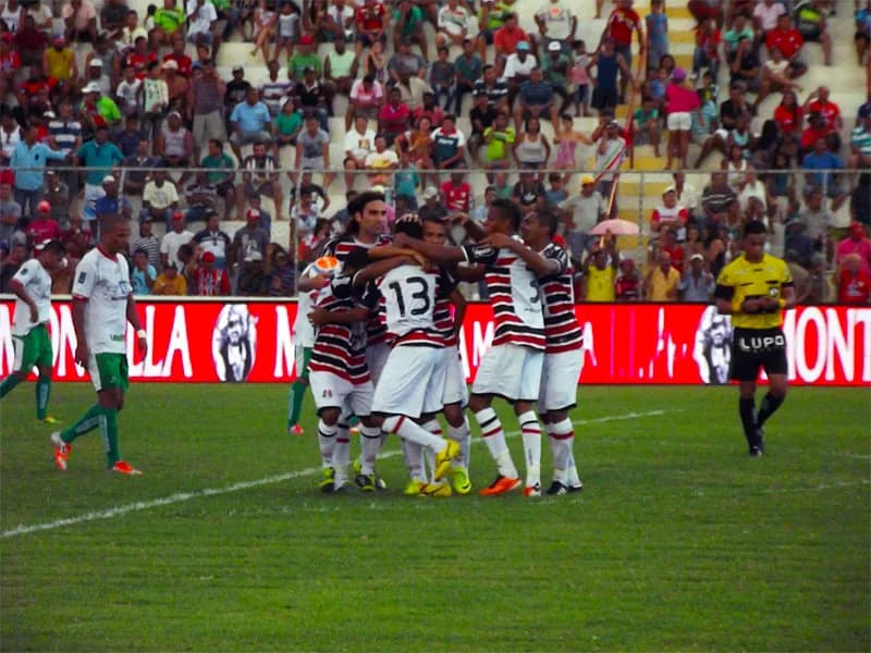 Santa Cruz empata com o Salgueiro, no Sertão: 1x1.