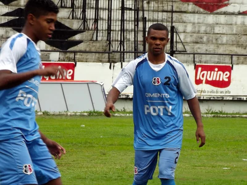 Oziel acredita que vitórias farão o torcedor voltar a apoiar o time.