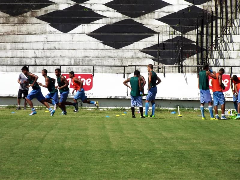 Santa Cruz vai até Juazeiro do Norte/CE buscar 1ª vitória.