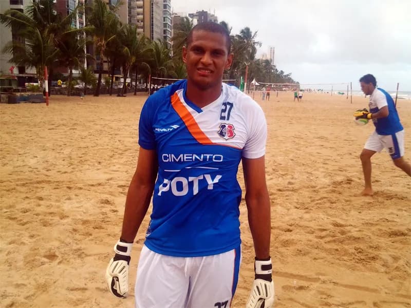 Tiago Cardoso destaca importância dos treinos para manter invencibilidade, rumo ao acesso.