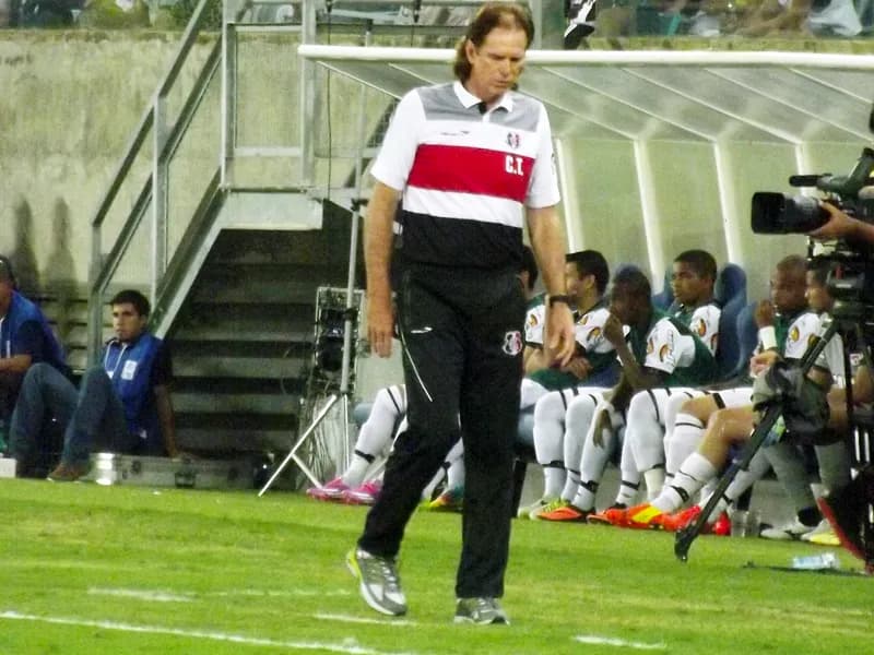 Para Sérgio Guedes, time precisa ter mais convicção para definir melhor.