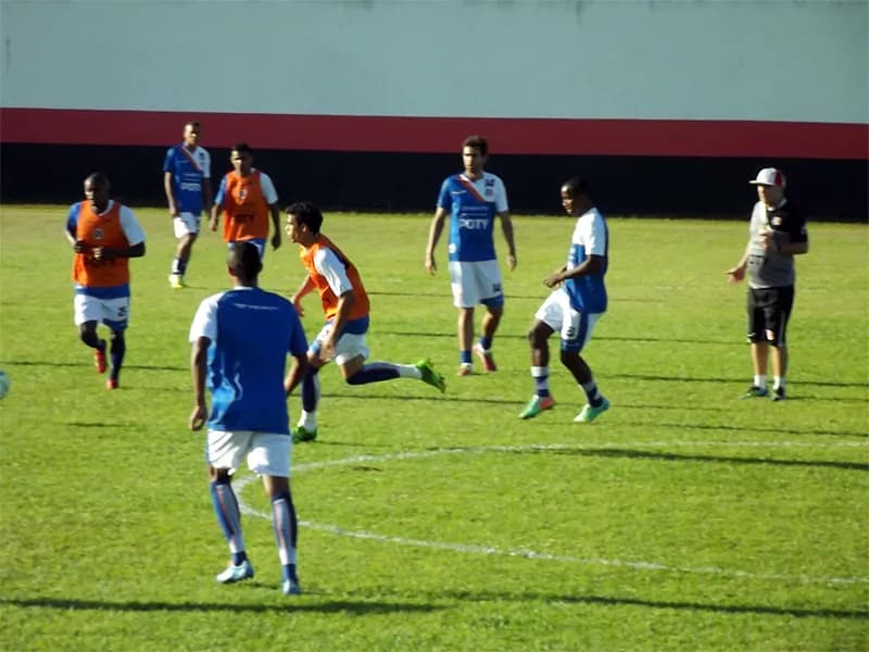 Santa Cruz fez primeiro treino em Goiânia, nesta quinta-feira.