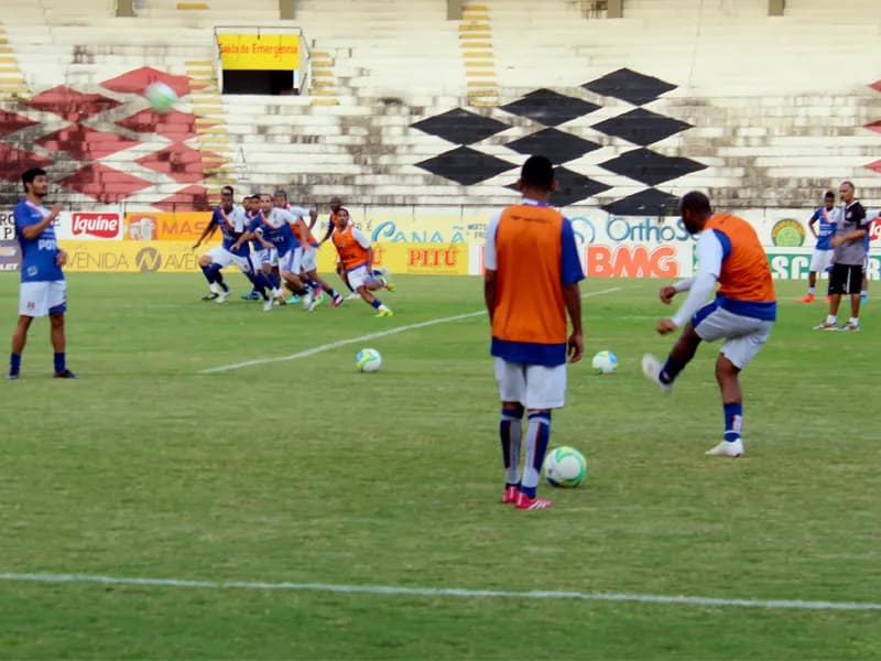 Santa Cruz pronto para estrear na Era Canindé.