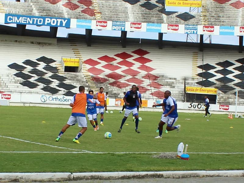 Depois da vitória, volta aos treinos e olho no Coelho.