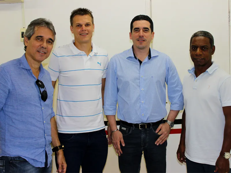 Zagueiro campeão do Paulistão 2014, já está no Arruda.