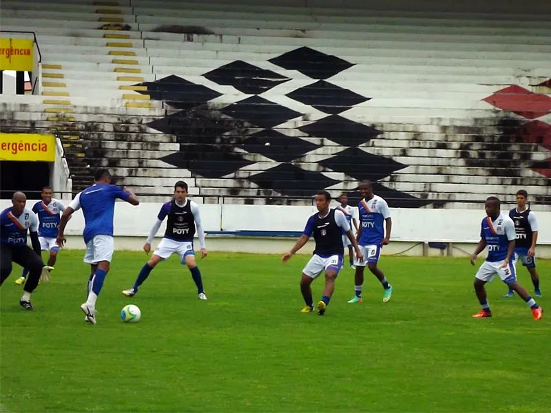 Treino leve no Arruda, nesta segunda-feira.