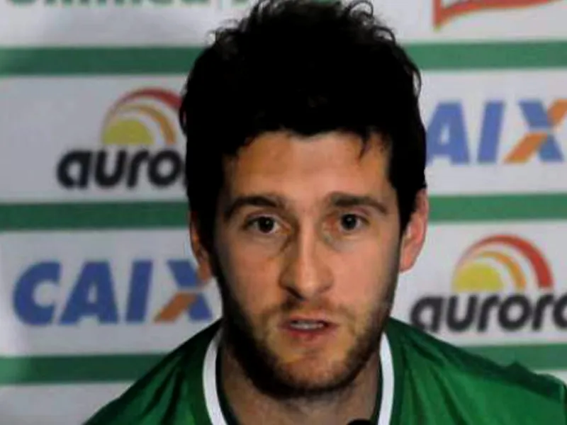 Zagueiro Danny Morais é o 4º reforço para 2015.