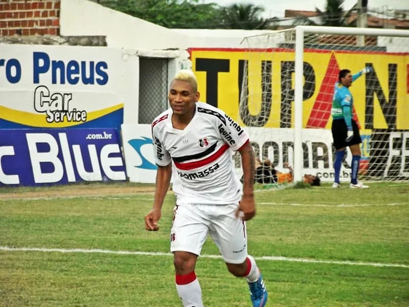 Santa Cruz empata no Sertão com o Serra Talhada:1x1