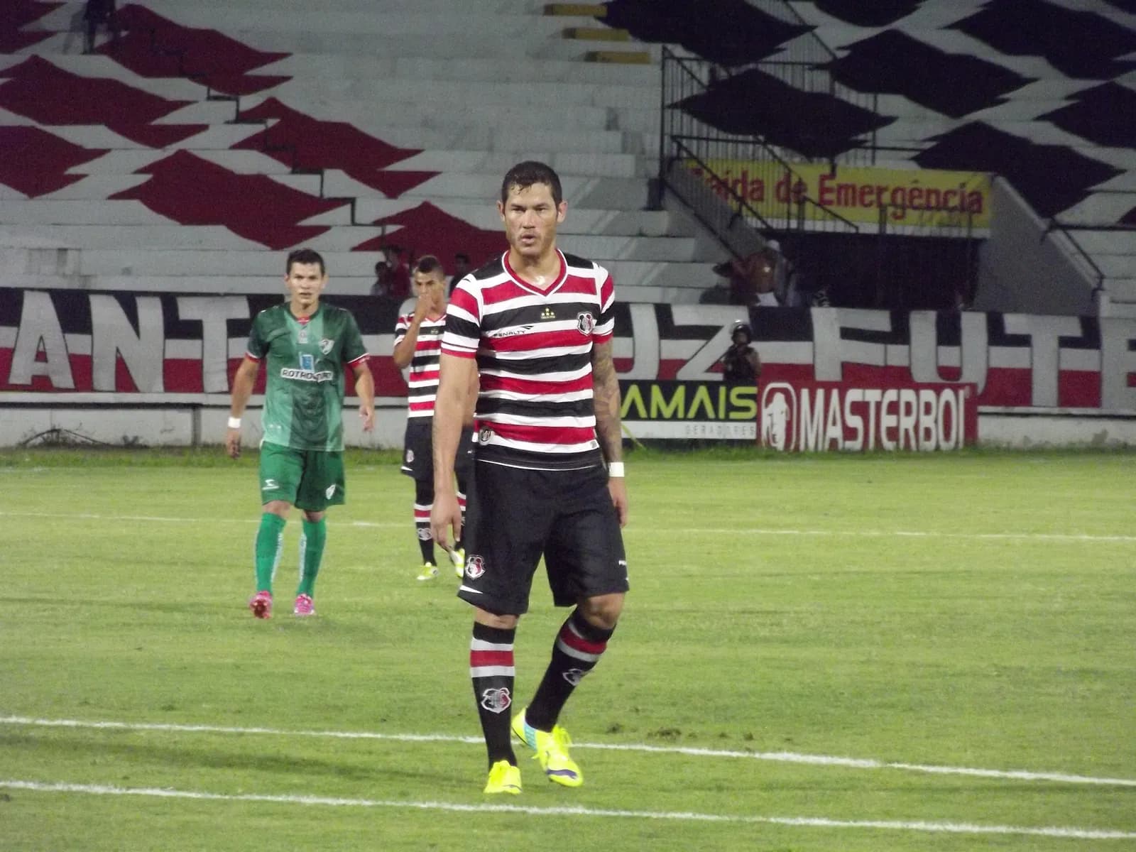 Gol da vitória foi fruto do trabalho, afirma Betinho.