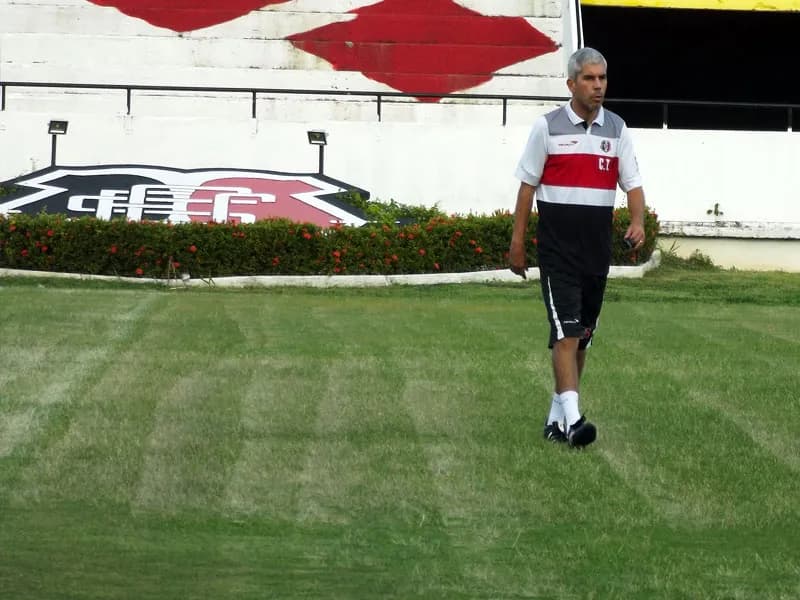 Ricardinho confirma mudanças para "decisão" com o Central.