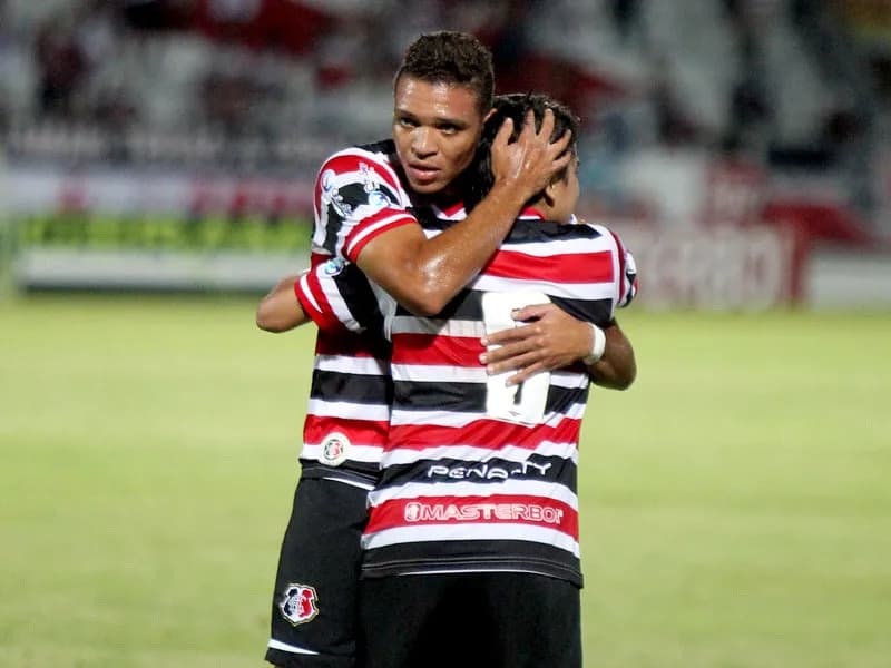 Atacante Nathan fala da estreia: "Na hora certa"