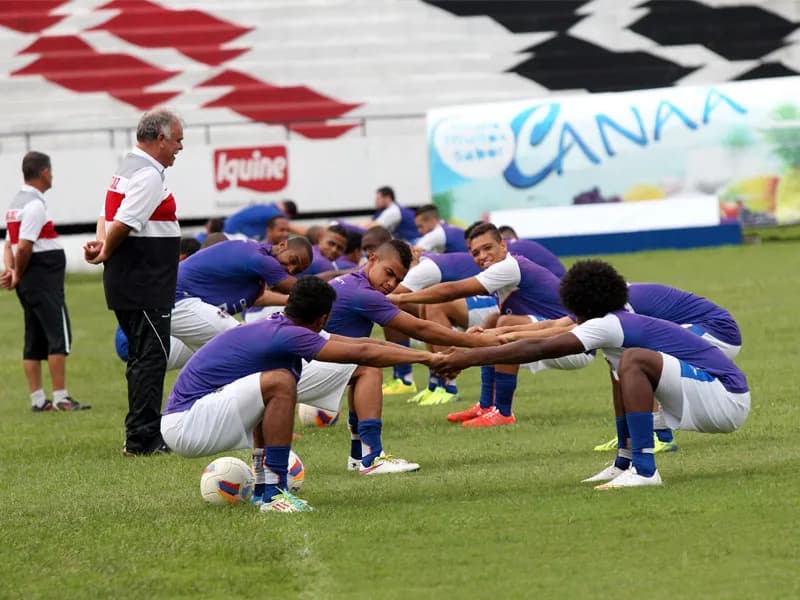 Penúltimo treino de portões fechados no Arruda