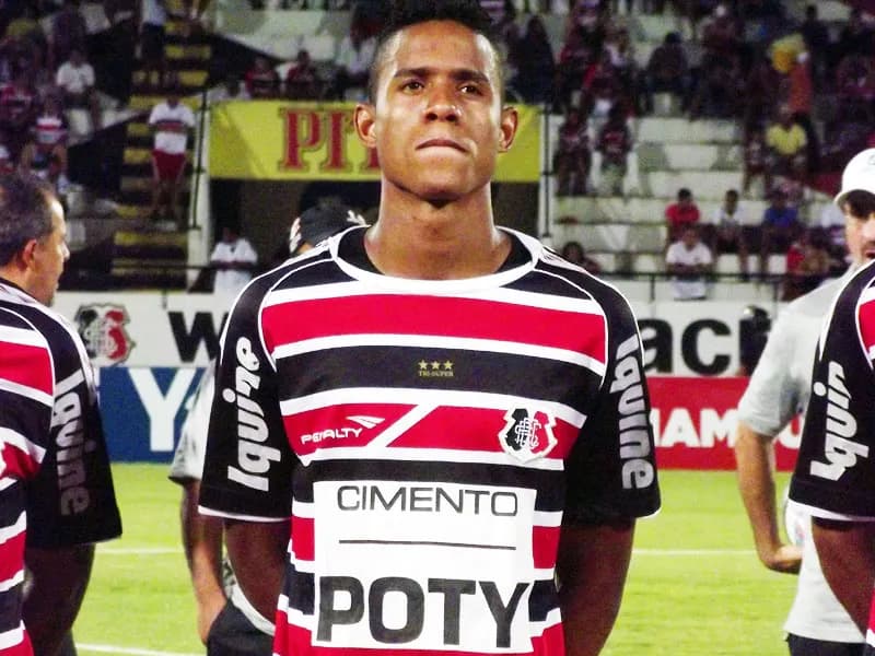 Éverton Sena 'pronto' para qualquer missão no Clássico das Emoções.