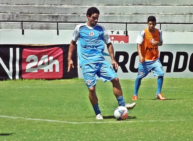 Relacionado pela primeira vez, André Dias pode fazer estreia contra o Internacional/RS.