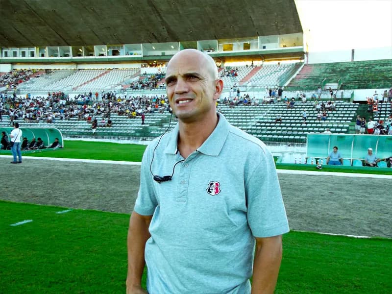 "Gostei das triangulações do 1º tempo e da velocidade dos meninos no etapa final", avaliou o técnico Sandro Barbosa.