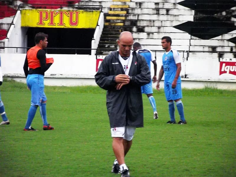 Elenco Coral fez treino de portões fechados nesta quinta-feira (11).