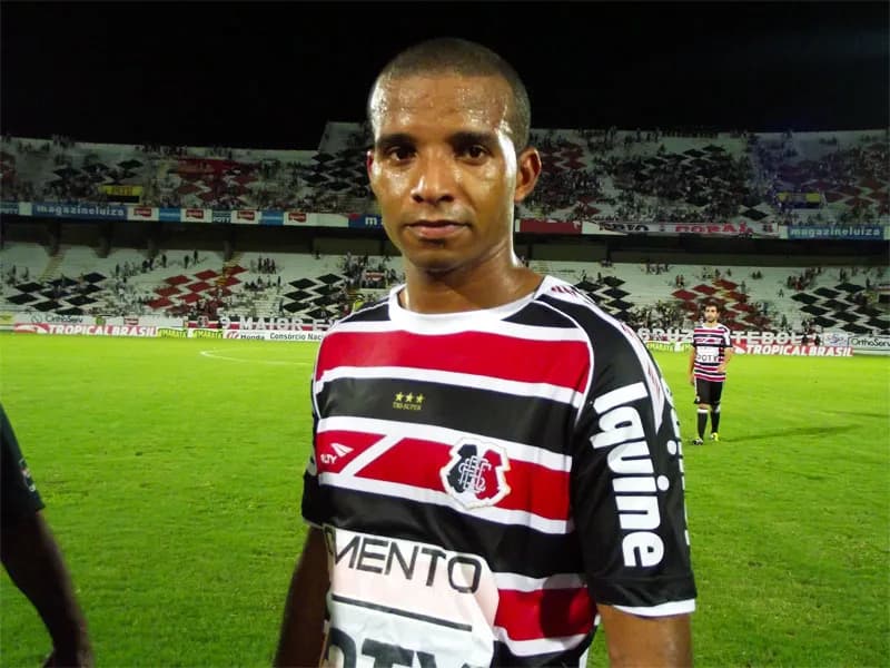 Volante Tozo não vê boa fase ser surpresa.