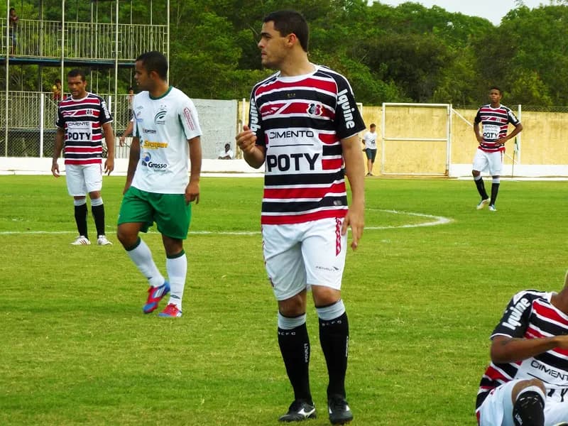 Meia Raul acredita em clássico 'nervoso', dentro do PV