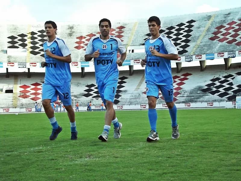 "Reforços" na torcida pela manutenção da liderança.